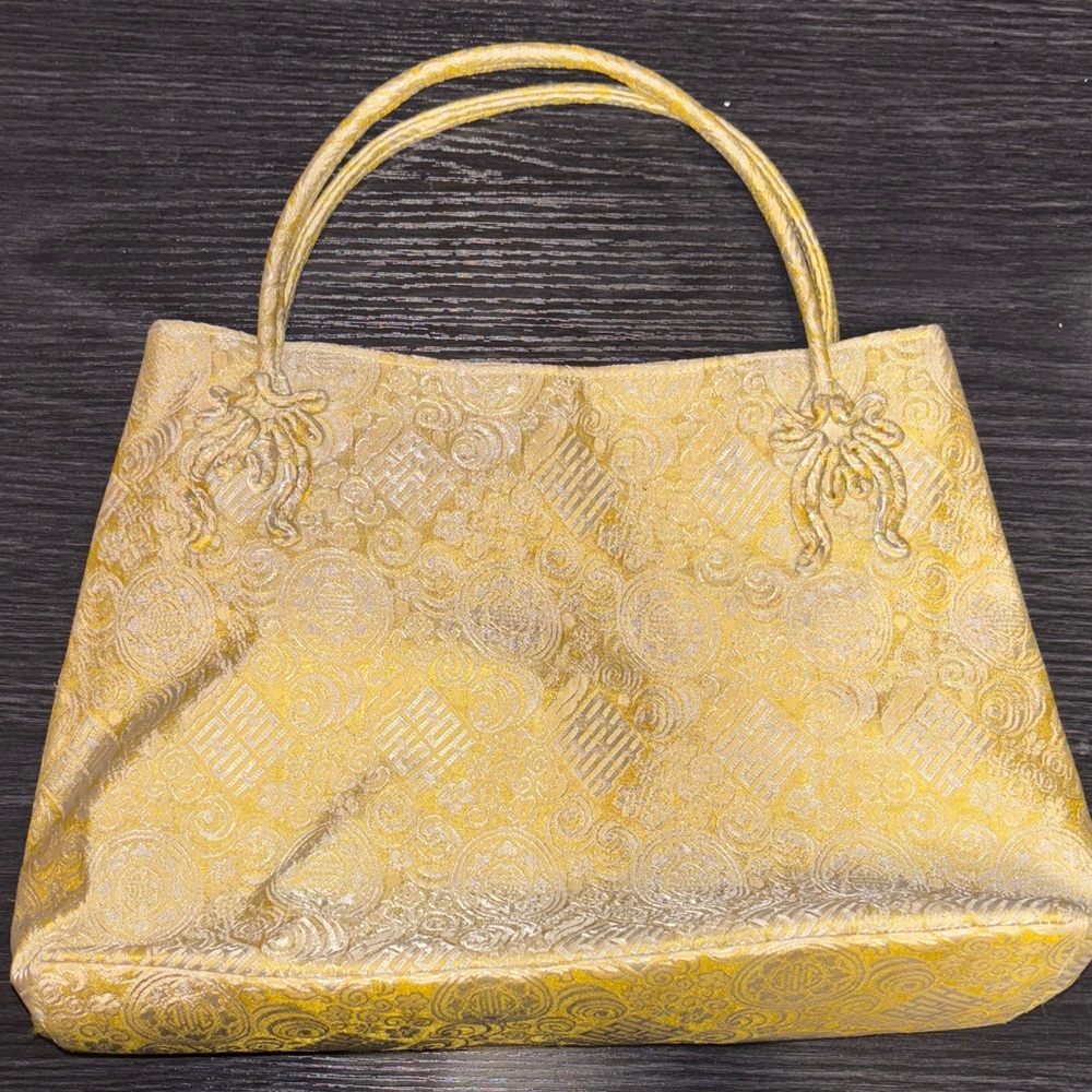 Chic Yellow Tote Bag
